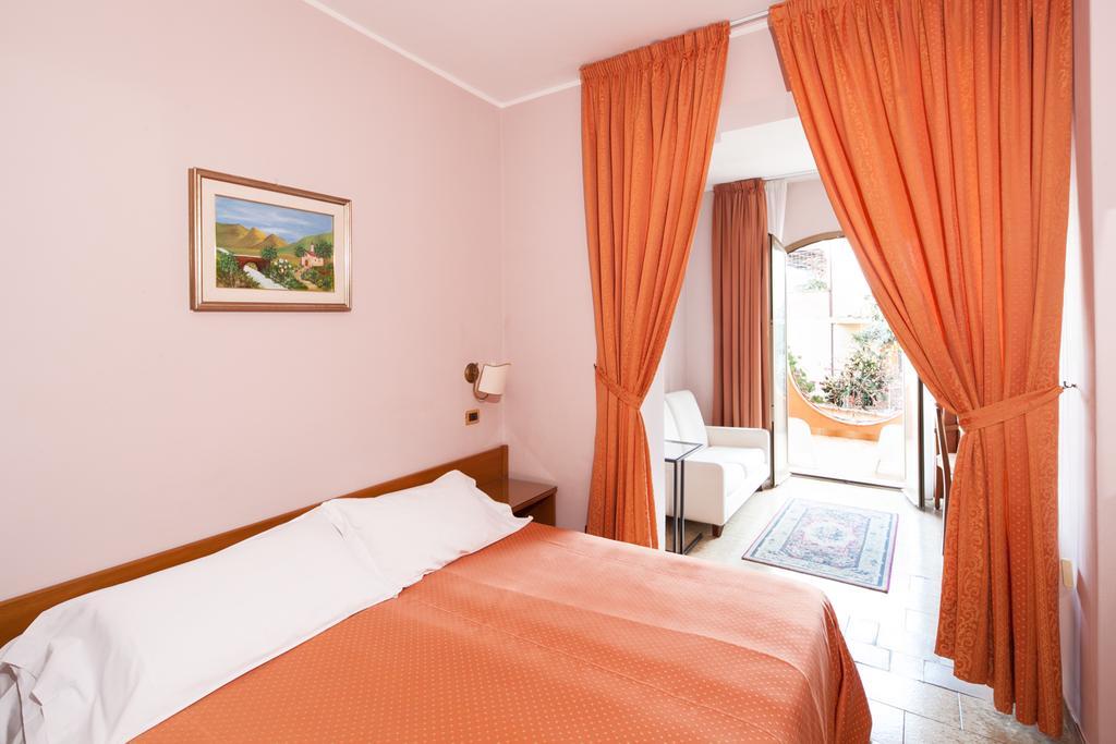 Andromaco Palace Hotel Taormina Exterior foto